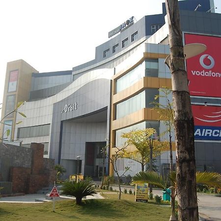 Rose Valley Orbit Hotel Shiliguri Exterior foto